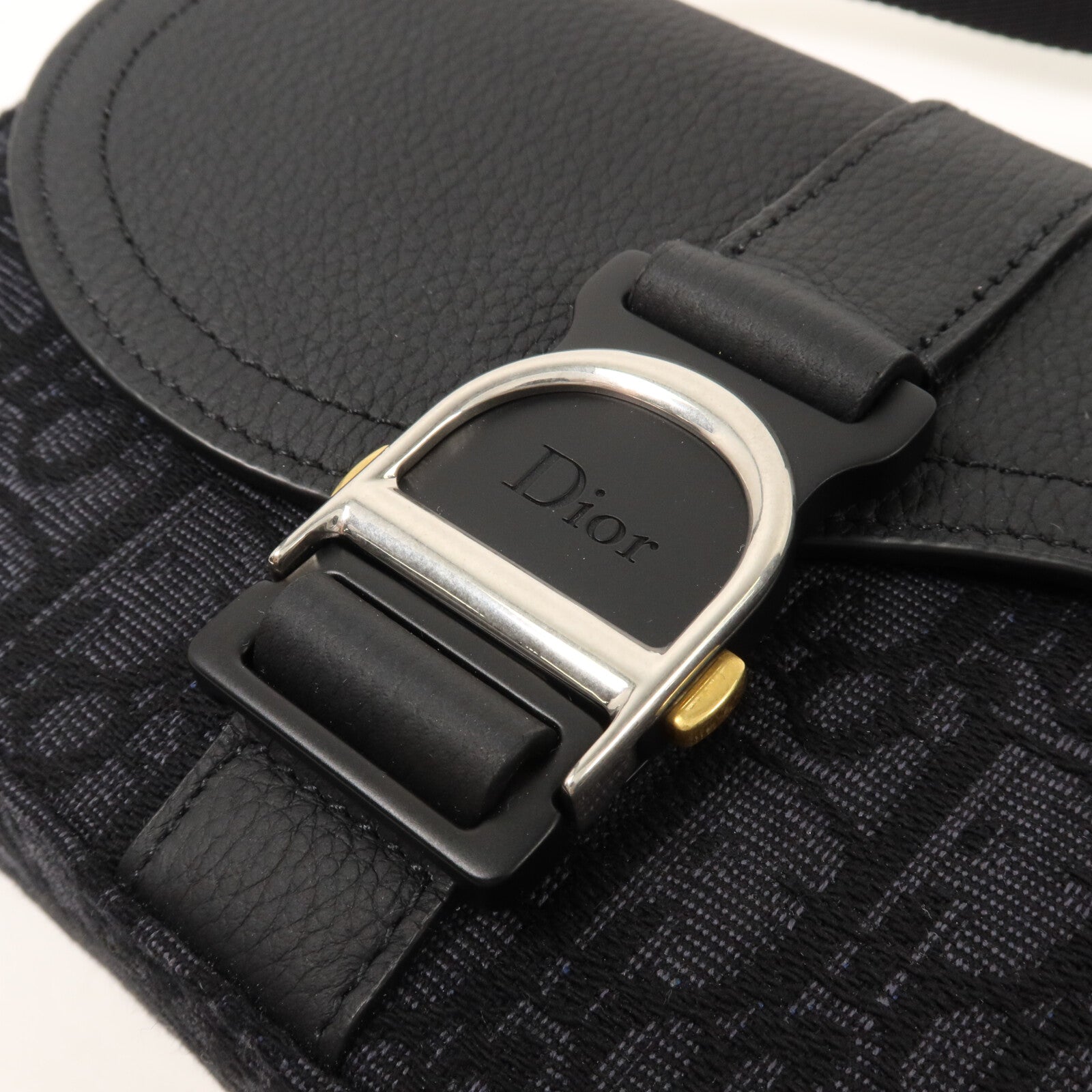 CHRISTIAN DIOR CD Saddle Heritage Shoulder Bag 2ADCA662YKV Canvas